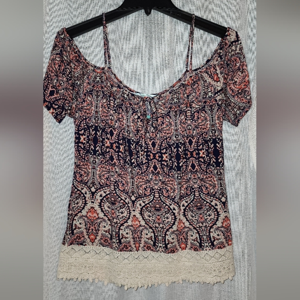 New Maurices Boho Cold Shoulder Short Sleeve Blouse Crochet Lace Hem Flowy Comfy